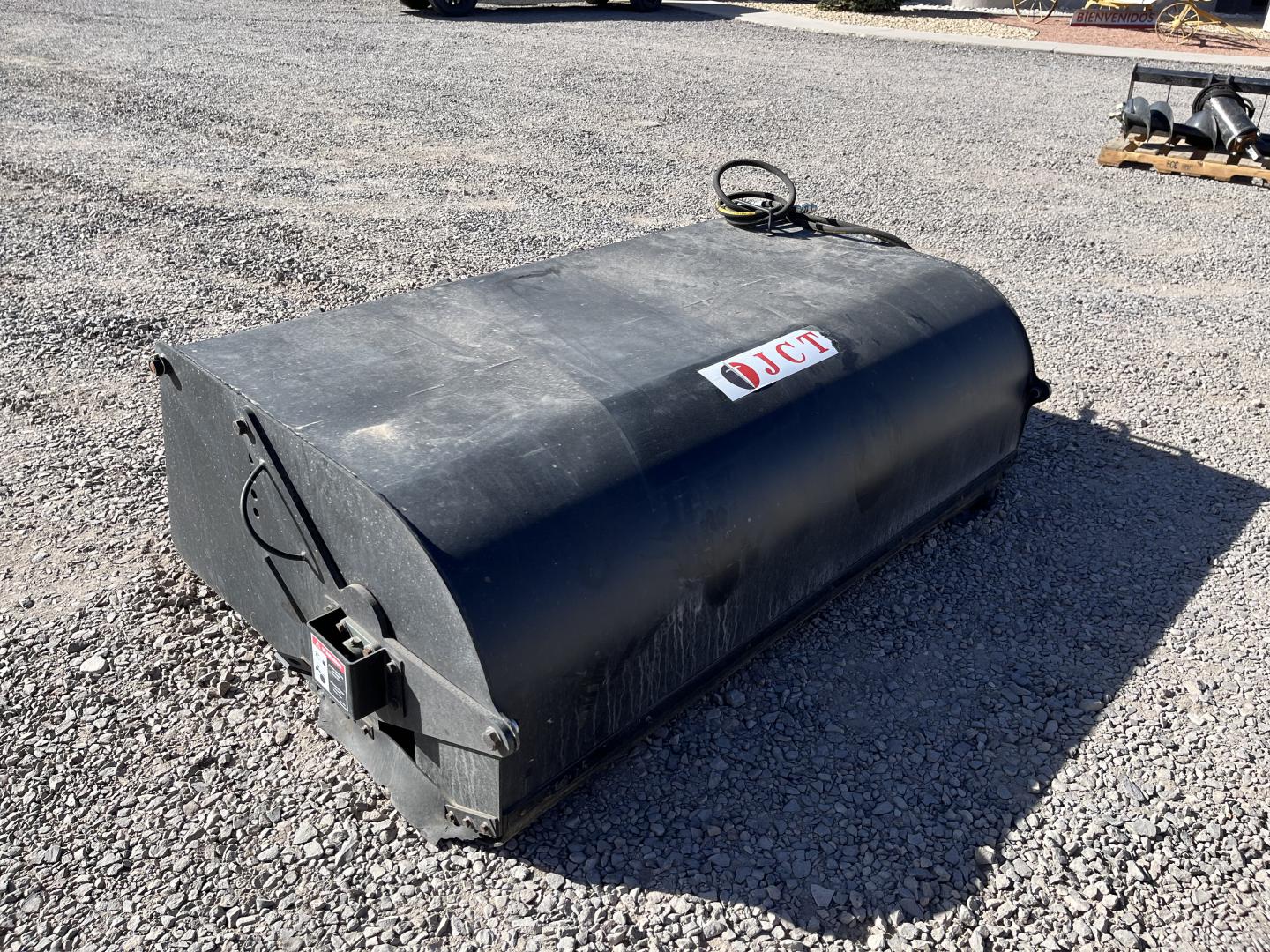 ./imagenes/INVOICE/2019/17285/ADITAMENTO TIPO BARREDORA JCT BOX BROOM (1).JPG